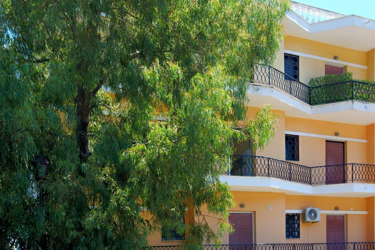 T8 Apartment On The Beach Беніцес Екстер'єр фото
