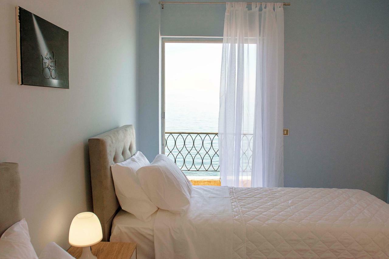 T8 Apartment On The Beach Беніцес Екстер'єр фото